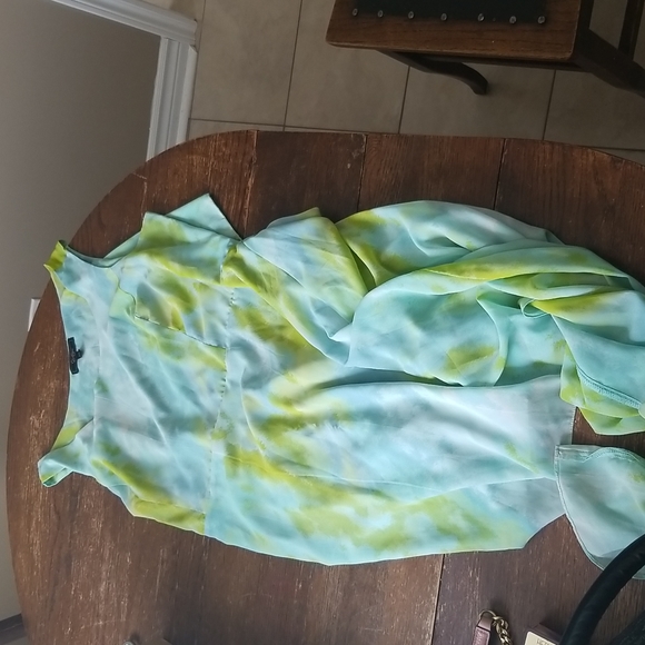 Hi-lo Jessica Simpson Dress - Picture 2 of 5